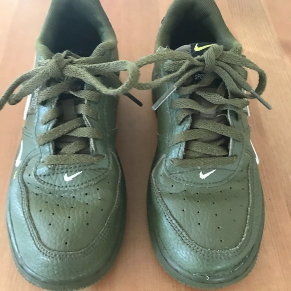 Nike Kids Air Force One Low Utility Limited Edition Army Green, Size 1y - Picture 1 of 5